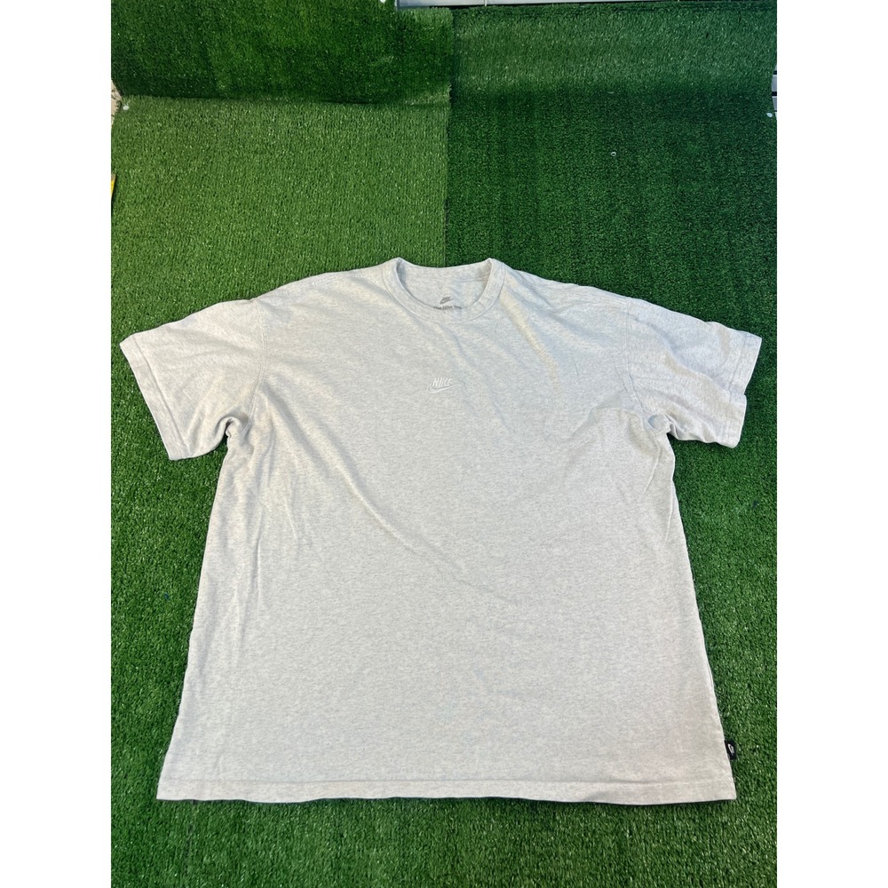 Nike Mens Loose Fit Grey Heather Embroidered Logo T-Shirt DO7392-051 XL
